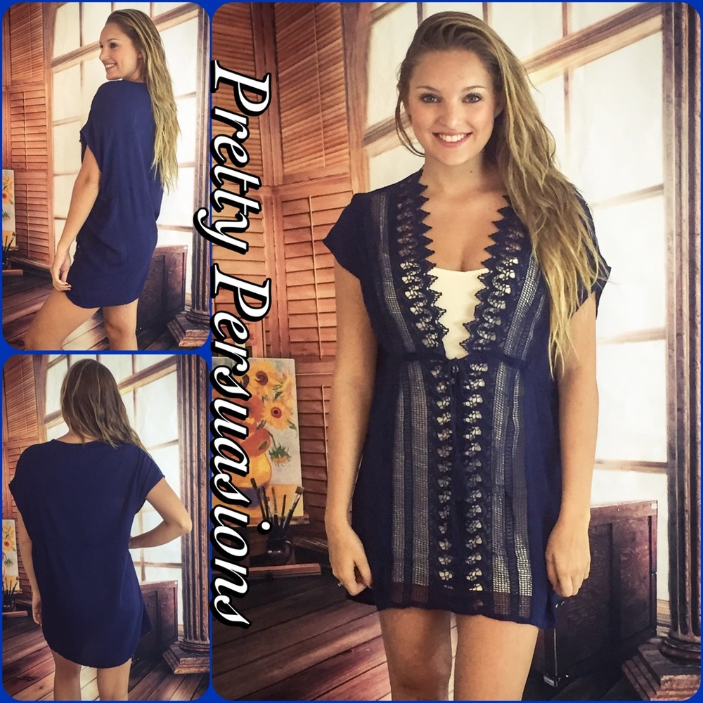 CLEARANCE‼️Navy Crochet Lace Plunging V-Neck Tunic